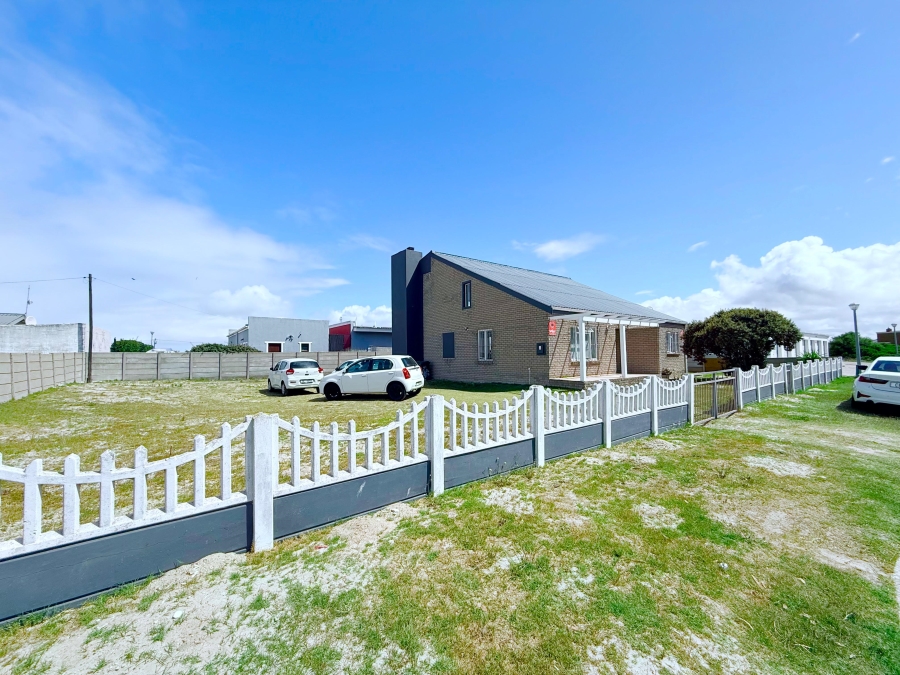 4 Bedroom Property for Sale in Langebaan North Western Cape